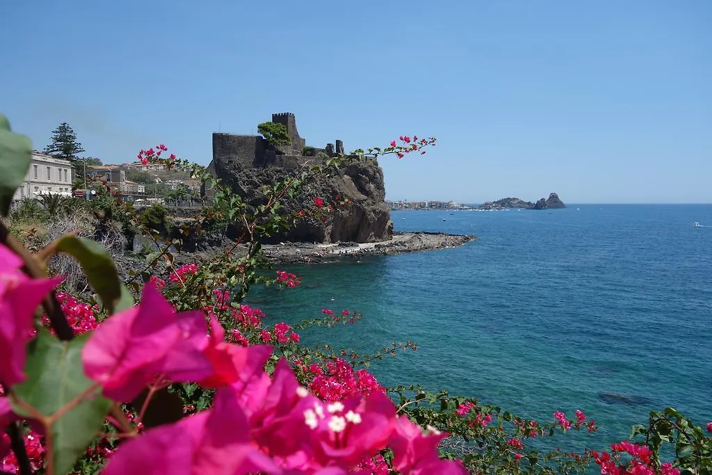 I Tre Velieri - The Three Ships Apartment Catania Italy